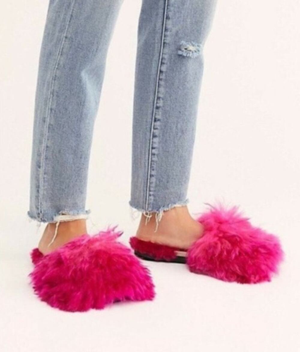 Ariana Bohling Suri Alpaca Fur Slippers Hot Pink Women's Small (6/7) New